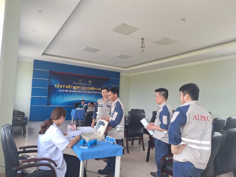 Read more about the article ALPEC TỔ CHỨC KHÁM BỆNH NGHỀ NGHIỆP CHO CÁN BỘ CÔNG NHÂN VIÊN NHÀ MÁY