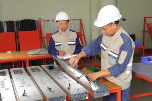 thang may lien doanh