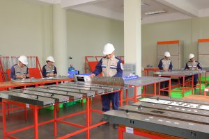 thang-may-gia-dinh-4